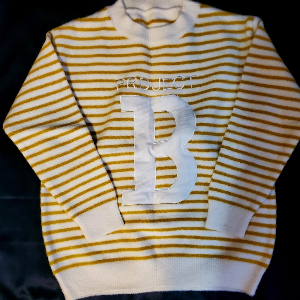 Women's sweater